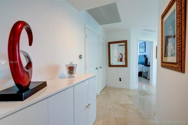 Infinity At Brickell, 60 SW 13th St #1500, Miami, Florida 33130, image 2