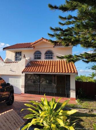La Pradera Gardens, 8701 NW 108th Ln, Hialeah Gardens, Florida 33018, image 2