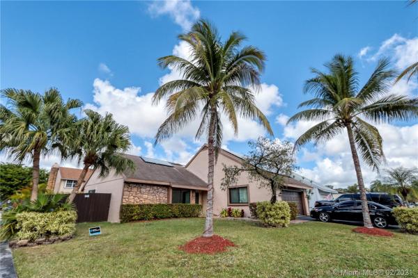 Homestead Lakes Tennessee East, 1249 S Fieldlark Ln, Homestead, Florida 33035, image 2