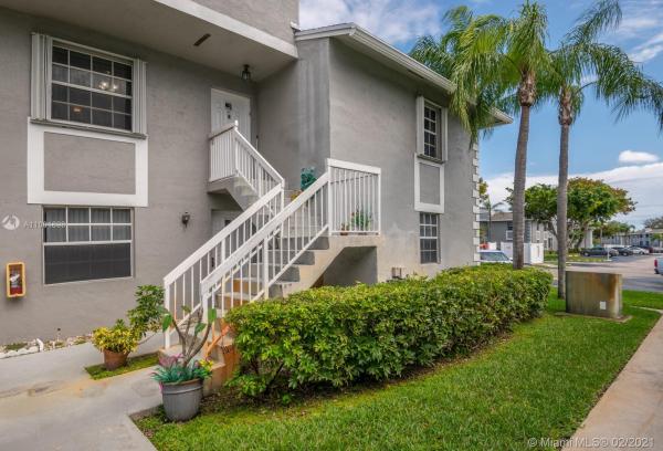 Monterey Village, 446 NE 210th Circle Ter #204-6A, Ives Estates, Florida 33179, image 2