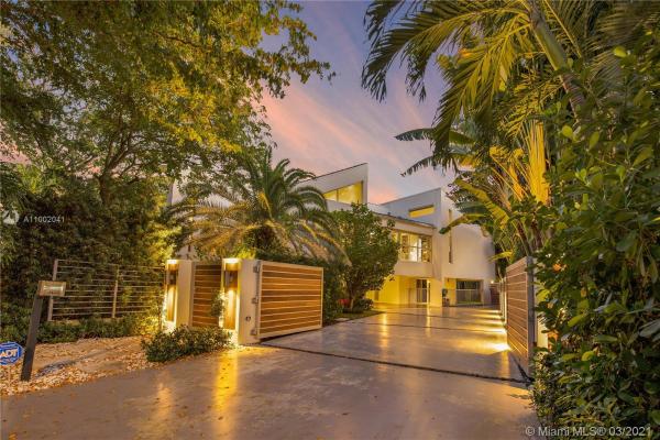 Sans Souci, 144 N Prospect Dr, Coral Gables, Florida 33133, image 2