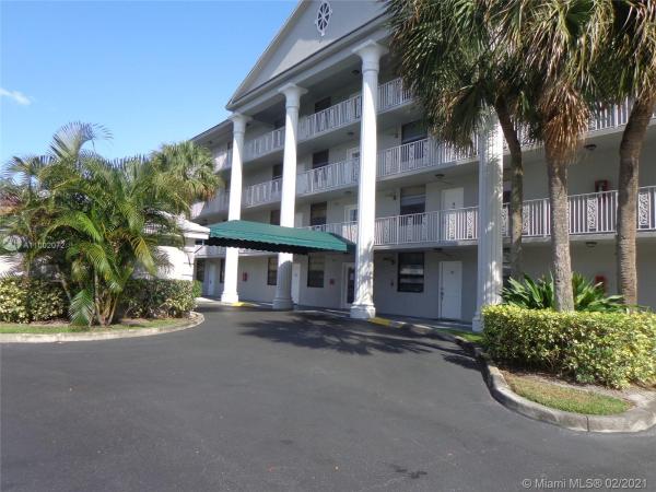 Whitehall Of Pine Island Ridge, 1512 Whitehall Dr #105, Davie, Florida 33324, image 2
