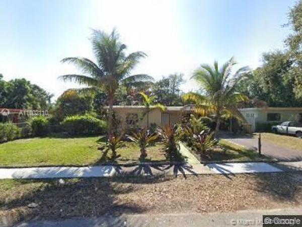 Brian Manors, 640 NE 141st St, North Miami, Florida 33161, image 1
