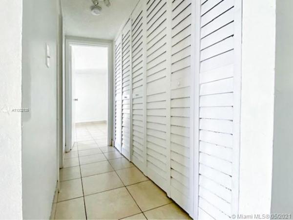 Sailboat Cay, 13499 Biscayne Blvd #602, North Miami, Florida 33181, image 2