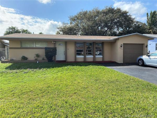 6624 Boxwood Dr, Miramar, Florida 33023, image 2