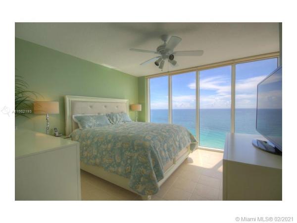 La Perla, 16699 Collins Ave #1802, Sunny Isles Beach, Florida 33160, image 2