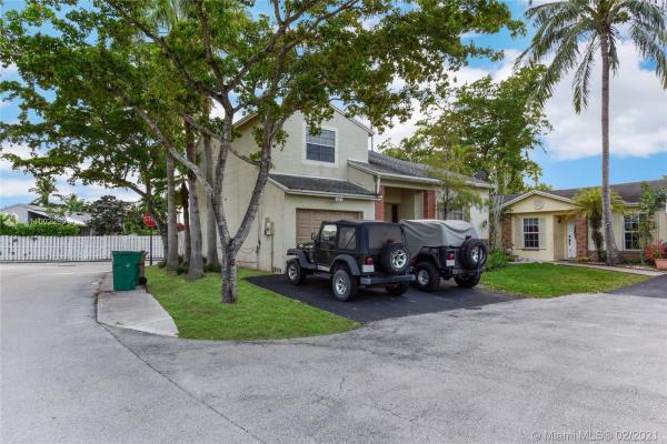Brandywine, 521 Danville Ter, Davie, Florida 33325, image 2