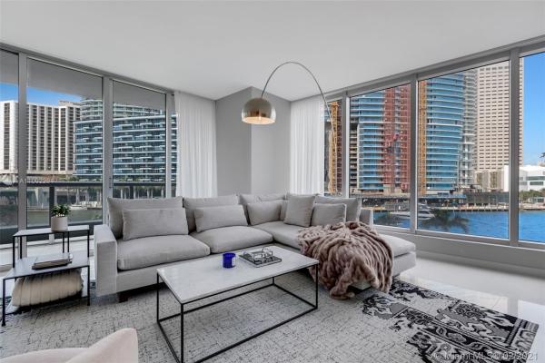 Icon Brickell Tower 1, 465 Brickell Ave #402, Miami, Florida 33131, image 2