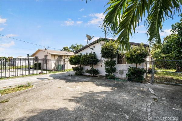 Dixie Heights Gardens, 10378 SW 173rd Ter, West Perrine, Florida 33157, image 2