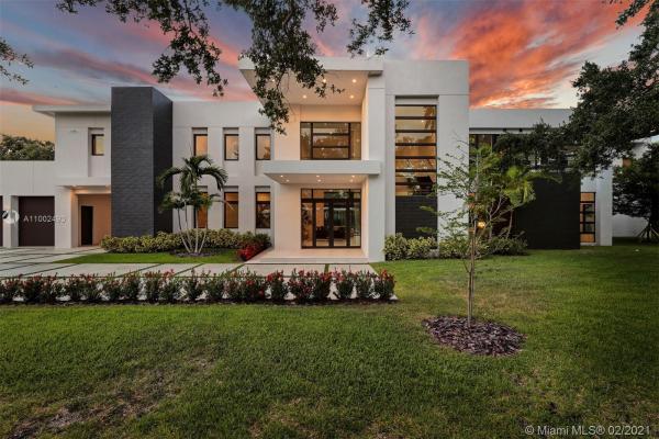 Collins Heights, 5945 SW 112th St, Pinecrest, Florida 33156, image 2