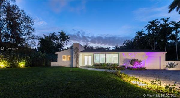 Biscayne Gardens, 14040 N Miami Ave, Golden Glades, Florida 33168, image 2