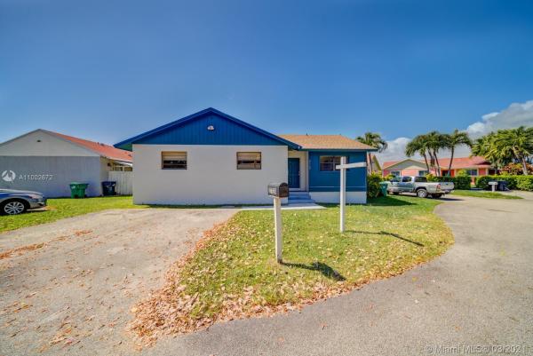 27720 SW 132nd Ct, Unincorporated Dade County, Florida 33032, image 2