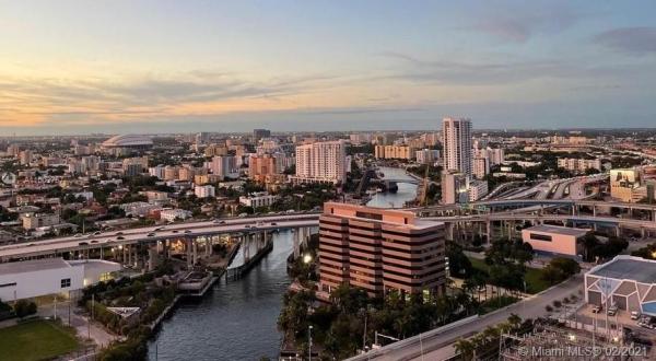 Neo Vertika, 690 SW 1st Ct #PHI13, Miami, Florida 33130, image 2
