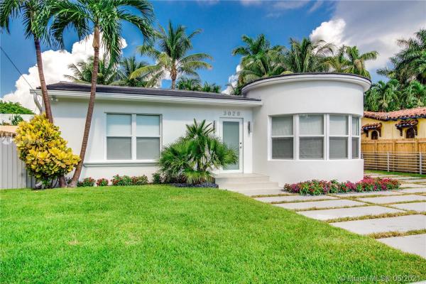 Sunset Lake, 3020 Alton Rd, Miami Beach, Florida 33140, image 2