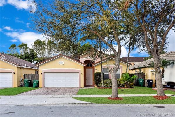 Villas Del Campo, 10849 SW 244th Ter, Princeton, Florida 33032, image 2