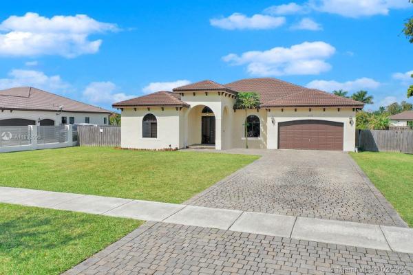 16745 SW 296th St, Unincorporated Dade County, Florida 33030, image 2