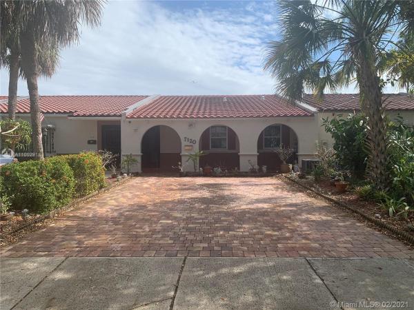 Lake Martha, 7120 Laurel Ln #7120, Miami Lakes, Florida 33014, image 2