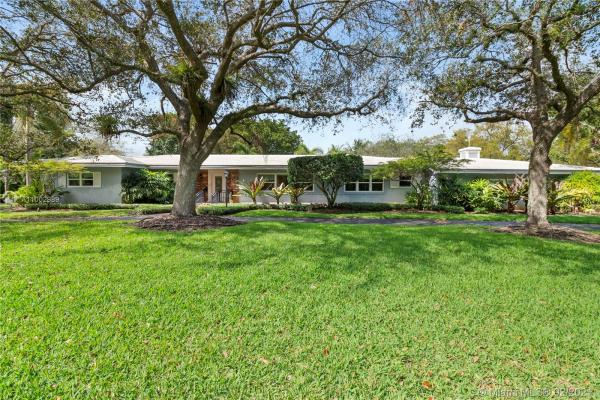 Snapper Creek Lakes, 10800 Old Cutler Rd, Coral Gables, Florida 33156, image 2