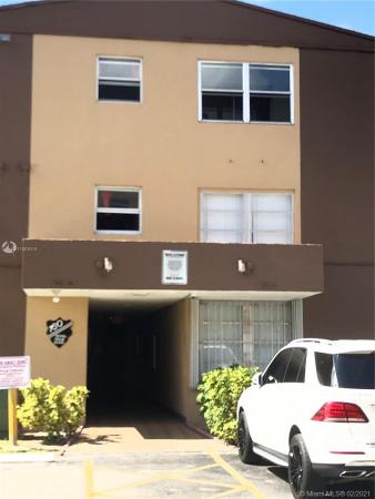 Palm Springs Gardens, 160 Royal Palm Rd #314, Hialeah Gardens, Florida 33016, image 2