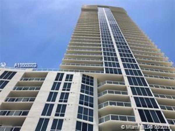 La Perla, 16699 Collins Ave #3408, Sunny Isles Beach, Florida 33160, image 2