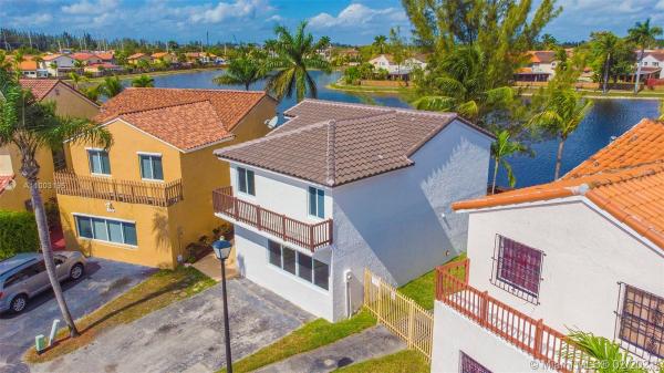 Tamiami Lakes, 1060 SW 134th Ct, Tamiami, Florida 33184, image 2