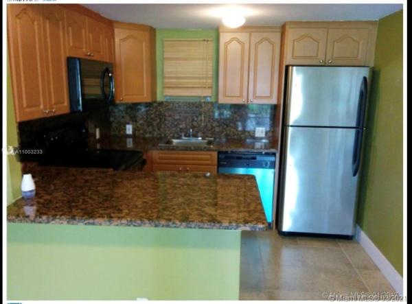 Las Vistas At Doral, 8290 Lake Dr #118, Doral, Florida 33166, image 2