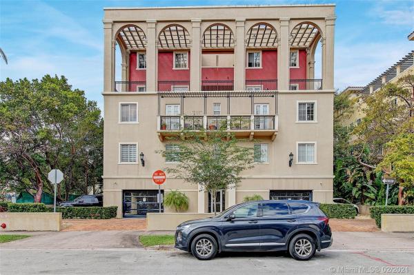 Mendoza Village, 115 Mendoza Ave #501, Coral Gables, Florida 33134, image 2