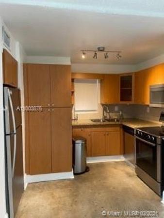 Pinebark, 870 NW 87th Ave #103, Fountainebleau, Florida 33172, image 2