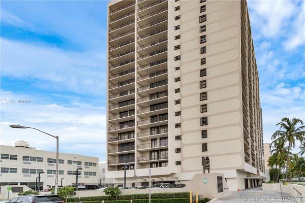 Oceanfront Plaza, 2625 Collins Ave #1808, Miami Beach, Florida 33140, image 2
