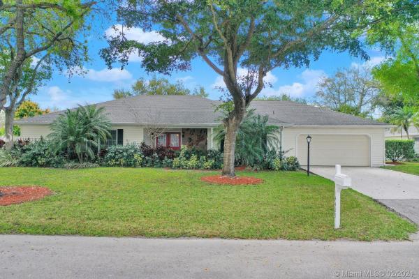 Robin's Run East, 14425 SW 149th Ter, Country Walk, Florida 33186, image 2