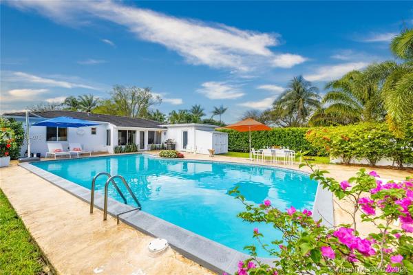 Dunnings Miami Shores, 13 NW 108th St, Miami Shores, Florida 33168, image 2