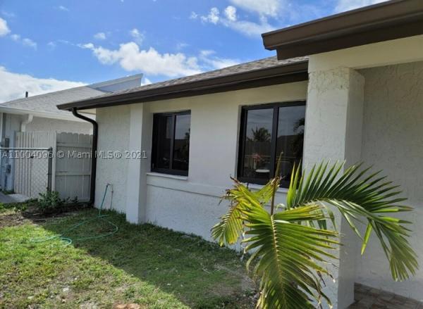 Oak Park, 20560 SW 124th Pl, South Miami Heights, Florida 33177, image 3