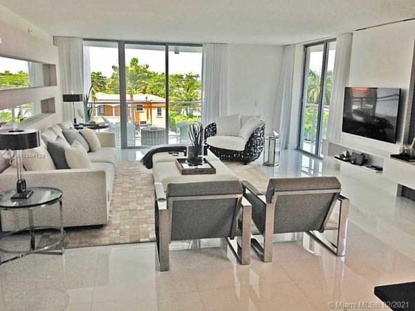 Riva Bay Harbor, 9400 W Bay Harbor Dr #404, Bay Harbor Islands, Florida 33154, image 2