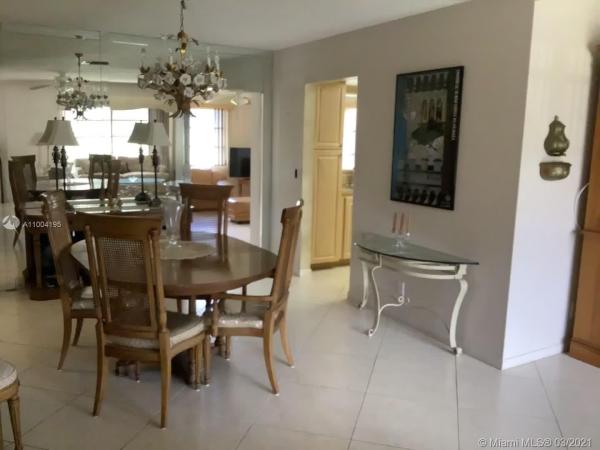 The Meadows Of Crystal Lake, 1997 SW 15th Ct, Deerfield Beach, Florida 33442, image 2