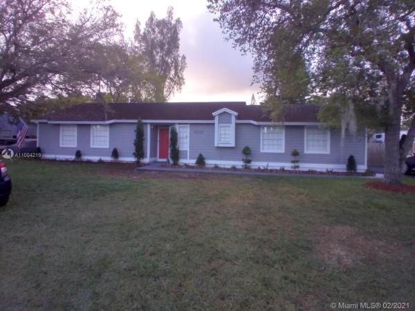 Kings Grant East, 15030 SW 152nd Ter, Richmond West, Florida 33187, image 2
