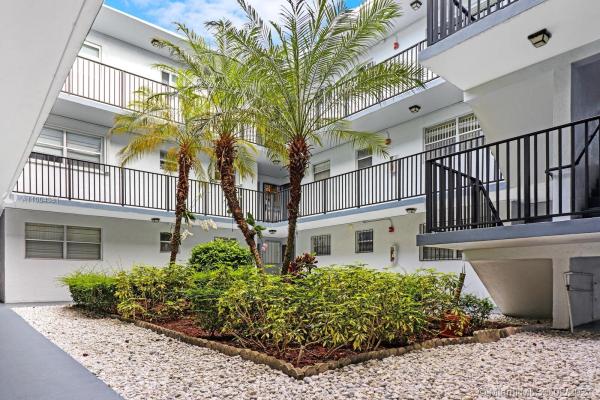 Grove Gardens, 1800 SW 25th St #2110, Miami, Florida 33133, image 2