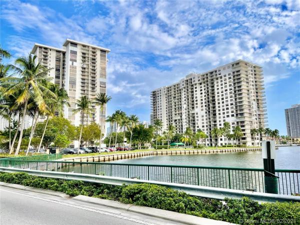 The Clipper At Biscayne Cove, 18151 NE 31st Ct #403, Aventura, Florida 33160, image 2