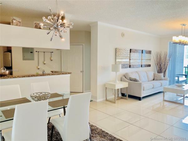 Porto Bellagio, 17100 N Bay Rd #1902, Sunny Isles Beach, Florida 33160, image 2