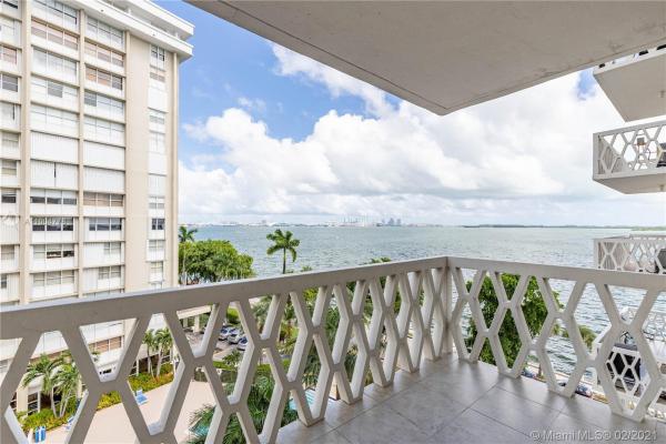 Point View, 1430 Brickell Bay Dr #703, Miami, Florida 33131, image 2