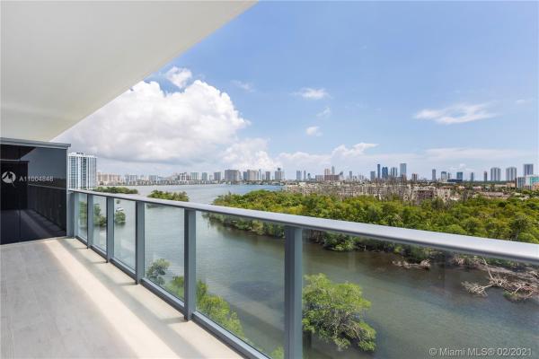 The Harbour South Tower, 16385 Biscayne Blvd #920, North Miami Beach, Florida 33160, image 2