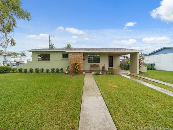 Laurel Manor, 1788 NW 8th Ave, Homestead, Florida 33030, image 2