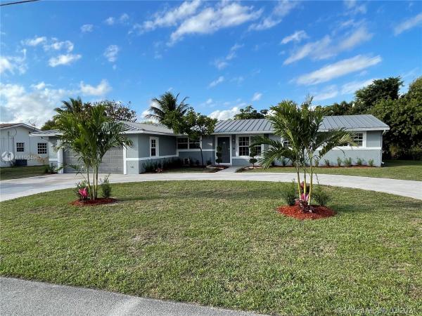 Lake Clarke Manor, 2077 Carambola Rd, West Palm Beach, Florida 33406, image 2