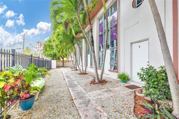 Haynsworth Village, 1040 NE 78th St Rd, Miami, Florida 33138, image 2