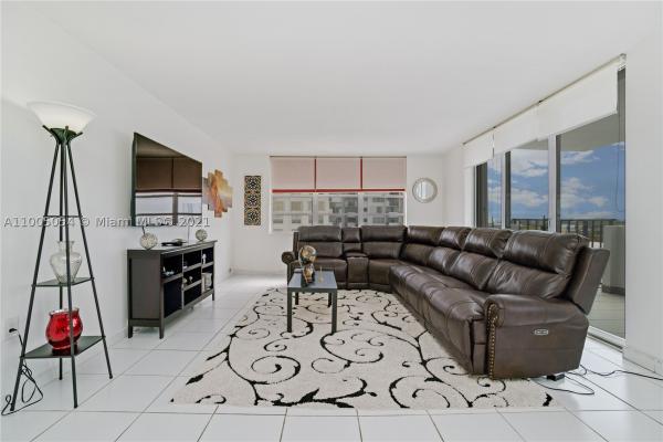 Commodore Plaza Century, 2780 NE 183rd St #602, Aventura, Florida 33160, image 3