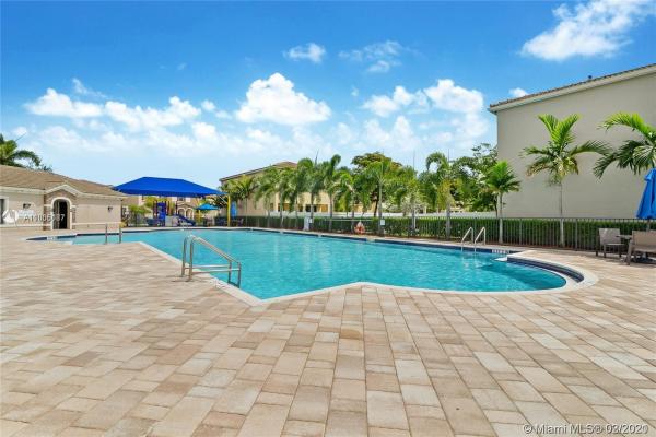 Champion Lakes, 778 NE 191st St, Ives Estates, Florida 33179, image 2
