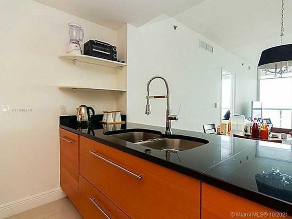 Icon Brickell Tower 1, 465 Brickell Ave #4905, Miami, Florida 33131, image 2