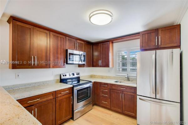 Michigan West, 910 Michigan Ave #501, Miami Beach, Florida 33139, image 3