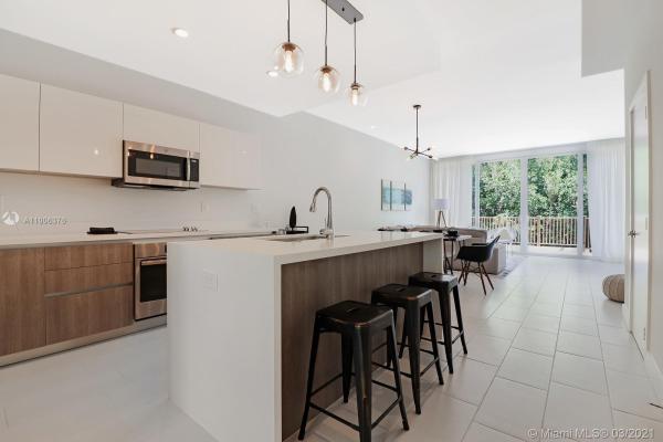 Parkview Villas, 2471 NE 135th St, North Miami, Florida 33181, image 2
