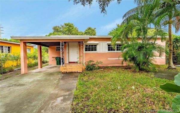 Fulford Highlands, 365 NE 162nd St, Golden Glades, Florida 33162, image 2