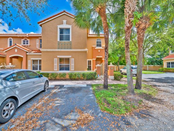 Villa Vizcaya, 14131 NW 84th Ct #4105, Miami Lakes, Florida 33016, image 2